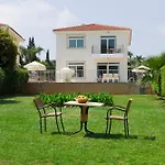 Horizon Villa *